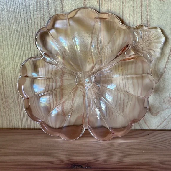 VINTAGE CARNIVAL GLASS! peachy/pink hibiscus flower/clover trinket dish 1960’s - Picture 5 of 5